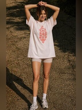 Free People Movement Oversized Graphic Tee XS Pink Logo Boxy Cotton T-Shirt